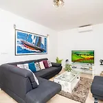 Holiday Home King