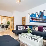 Holiday Home King